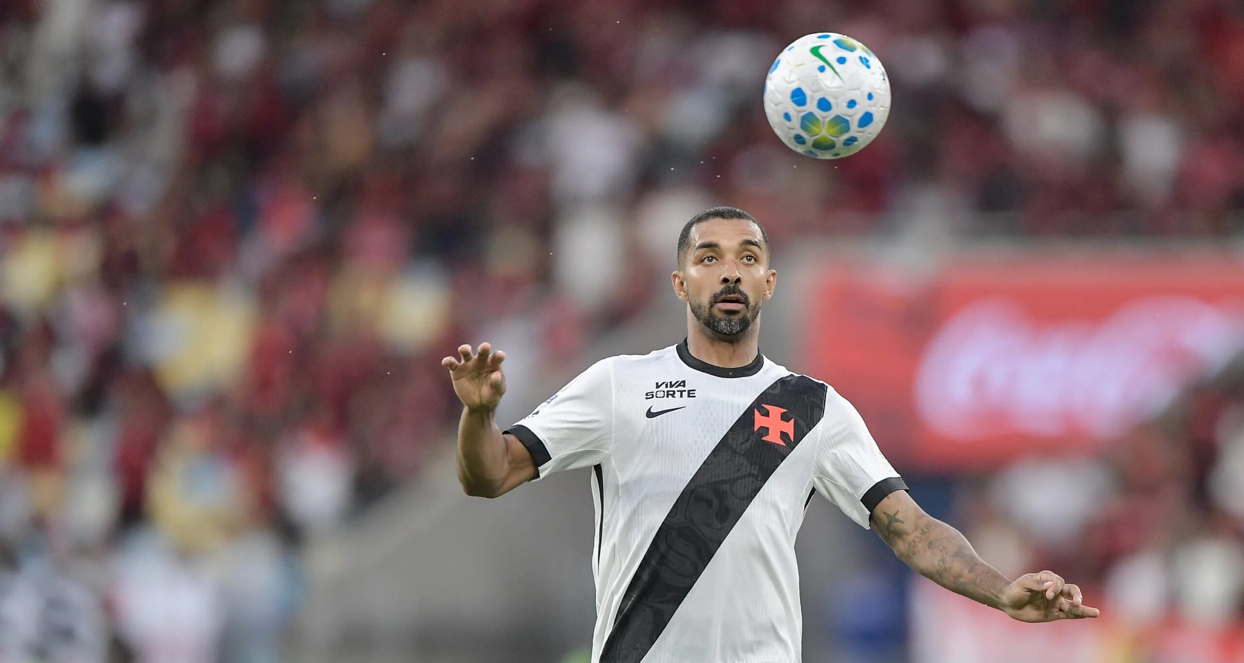 Mudanças de Renato Gaúcho impulsionam Vasco a buscar empate com o Flamengo no Maracanã - Imagem do artigo original