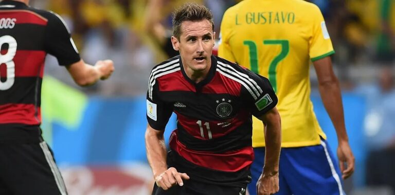 Miroslav Klose: alemão que lidera a artilharia histórica das Copas do Mundo