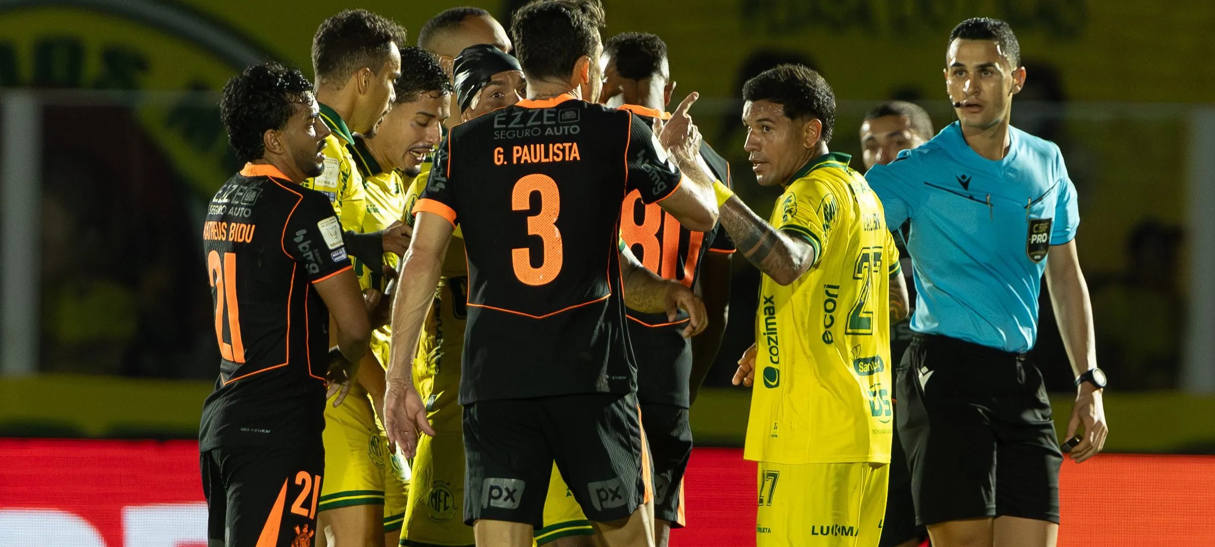 Corinthians promete acionar CBF após derrota para o Mirassol marcada por polêmicas de arbitragem - Imagem do artigo original