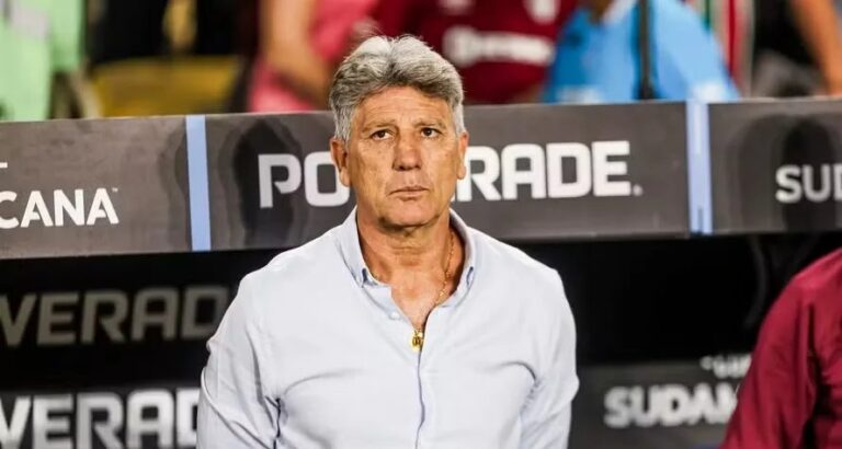 Renato Gaúcho detalha jogadas ensaiadas que garantiram empate do Vasco contra o Flamengo