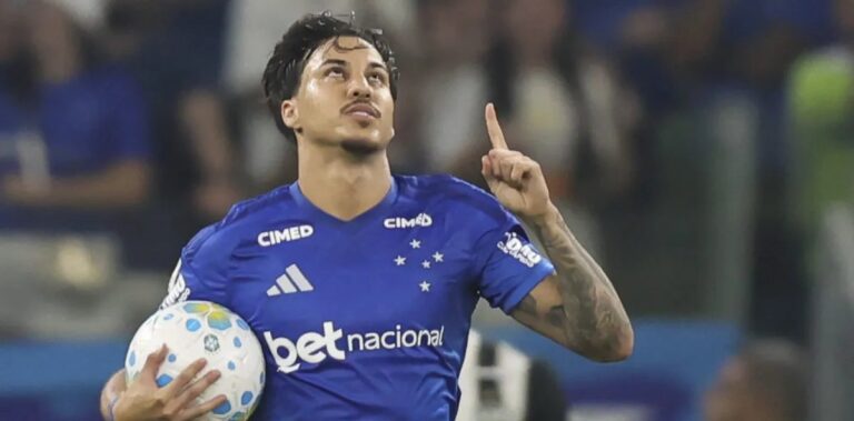 Zampedri tem melhor média de gols que Kaio Jorge antes de Universidad Católica x Cruzeiro