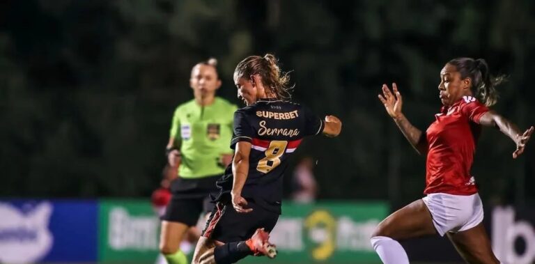 São Paulo vence Flamengo em Cotia e mantém invencibilidade no confronto pelo Brasileirão Feminino
