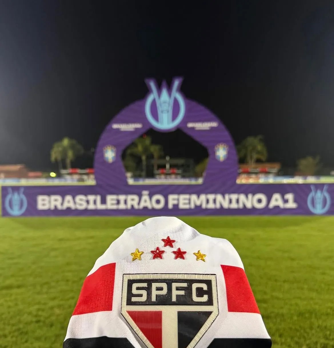 São Paulo vence Flamengo em Cotia e mantém invencibilidade no confronto pelo Brasileirão Feminino - Imagem do artigo original