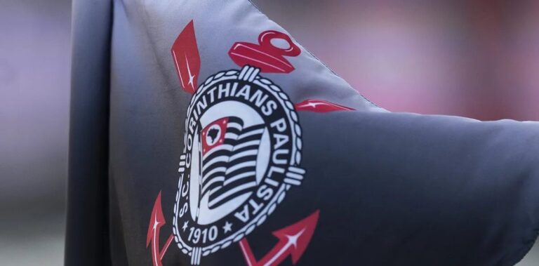 Conselho do Corinthians rejeita criação de SAF e mantém modelo associativo