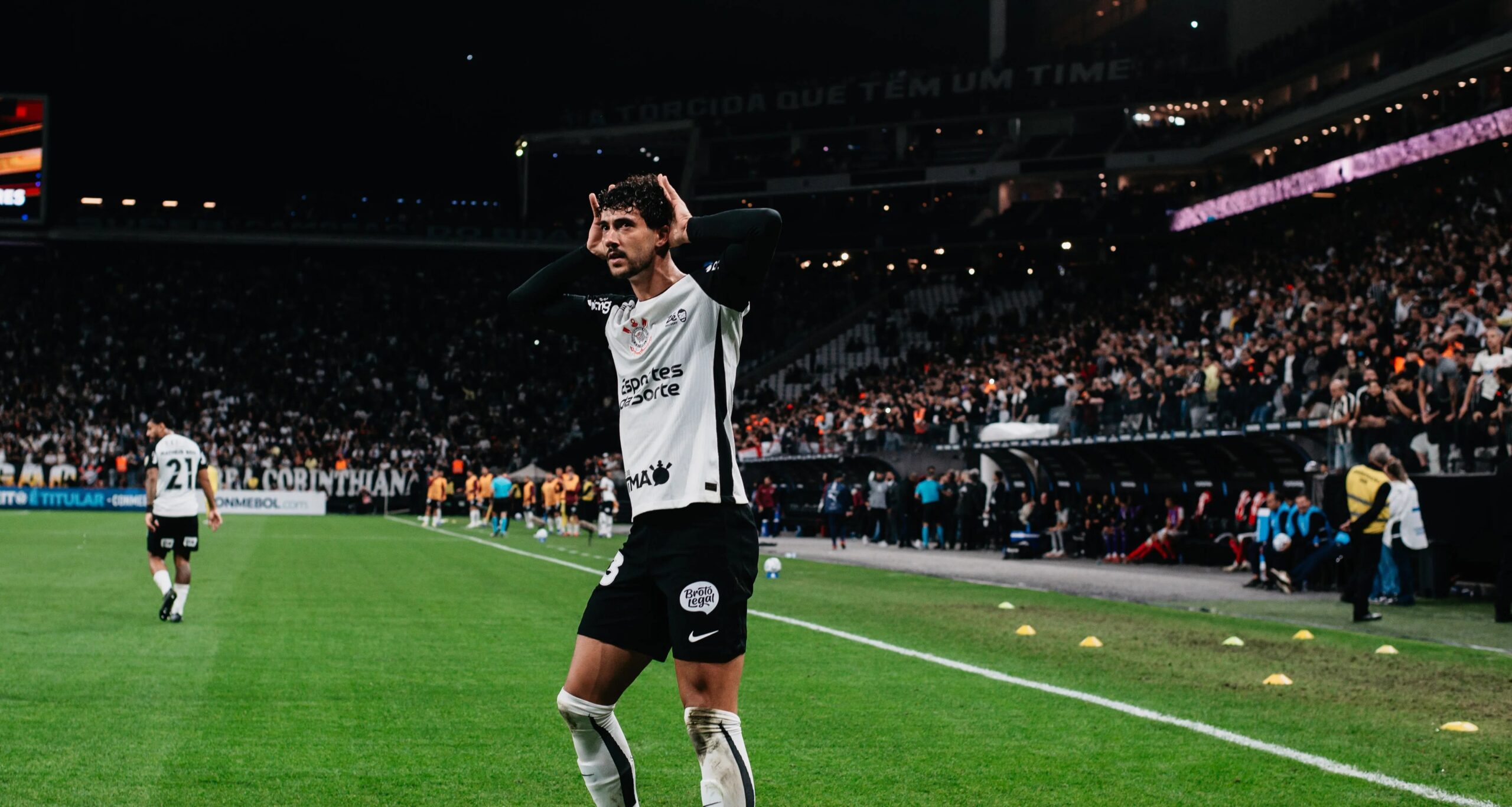 Gol nos acréscimos garante empate e marca histórica de Gustavo Henrique pelo Corinthians - Imagem do artigo original