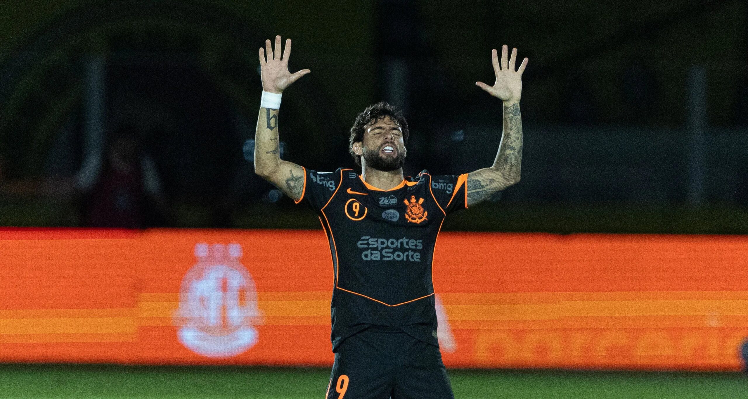 Corinthians mantém série invicta na Colômbia após empate com Santa Fe - Imagem do artigo original