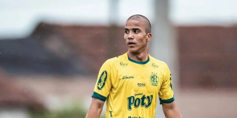 Flamengo acerta chegada de Cristian Araújo, meia de 16 anos do Mirassol