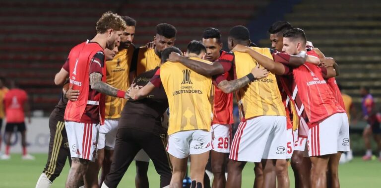 Confusão nas arquibancadas suspende Independiente Medellín x Flamengo pela Libertadores