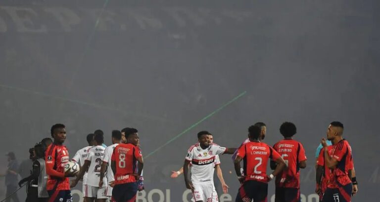 Conmebol deve punir Medellín por confusão contra o Flamengo; placar pode ser definido em 3 a 0