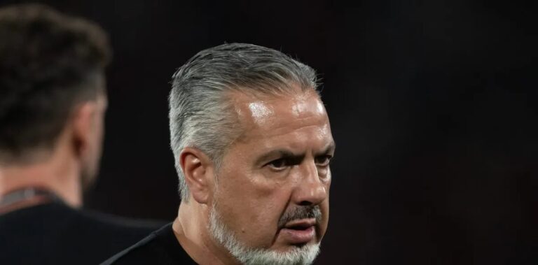 Flamengo cobra vitória por W.O. após jogo suspenso na Colômbia, diz diretor José Boto