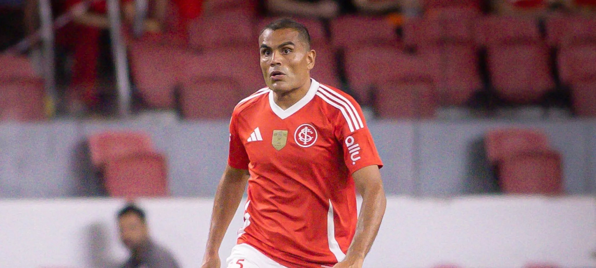 Rochet volta a ser relacionado e deve reforçar o Inter contra o Coritiba - Imagem do artigo original