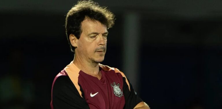 Diniz define testes e indica provável Corinthians para o clássico contra o São Paulo