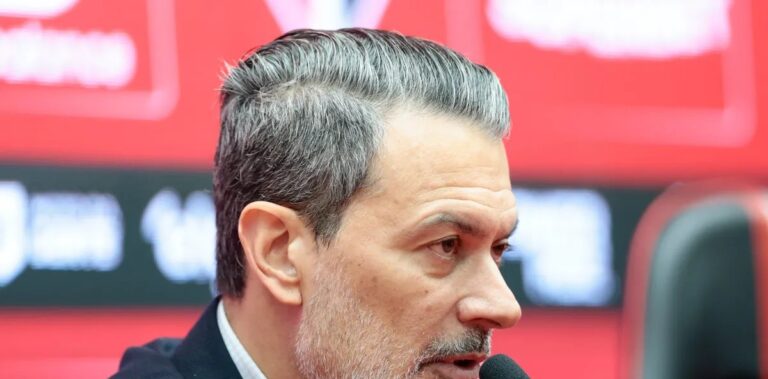São Paulo confirma que Arboleda seguirá afastado mesmo com retorno de Dorival Júnior