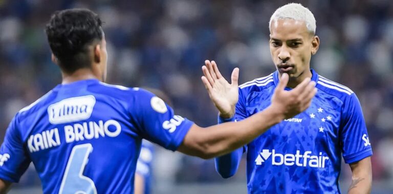 Ancelotti divulga lista da Copa e deixa quinteto do Cruzeiro de fora