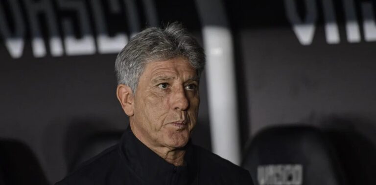 Vasco reserva até R$ 1 milhão mensais para contratar reforço sem vínculo