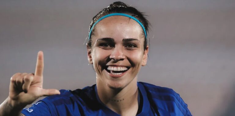 Cruzeiro supera Corinthians por 3 a 2 e encurta distância para o G4 do Brasileirão Feminino