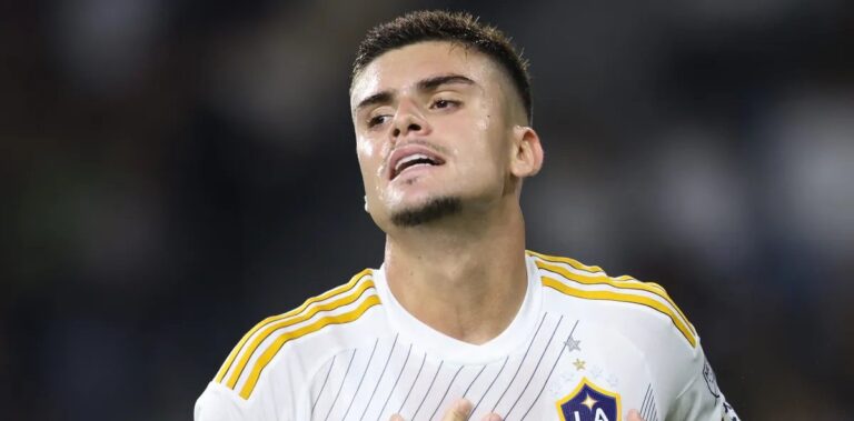Gabriel Pec mira convocação com Ancelotti e admite sonho de atuar na Europa