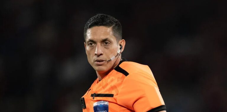 Conmebol divulga áudio do VAR que anulou gol do Boca Juniors diante do Cruzeiro