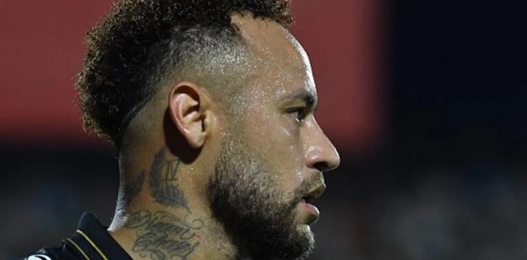 Santos aposta em contrato e descarta saída de Neymar logo após a Copa