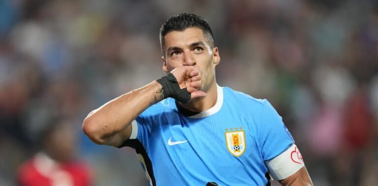 Bielsa deixa Luis Suárez fora da pré-lista do Uruguai para a Copa de 2026