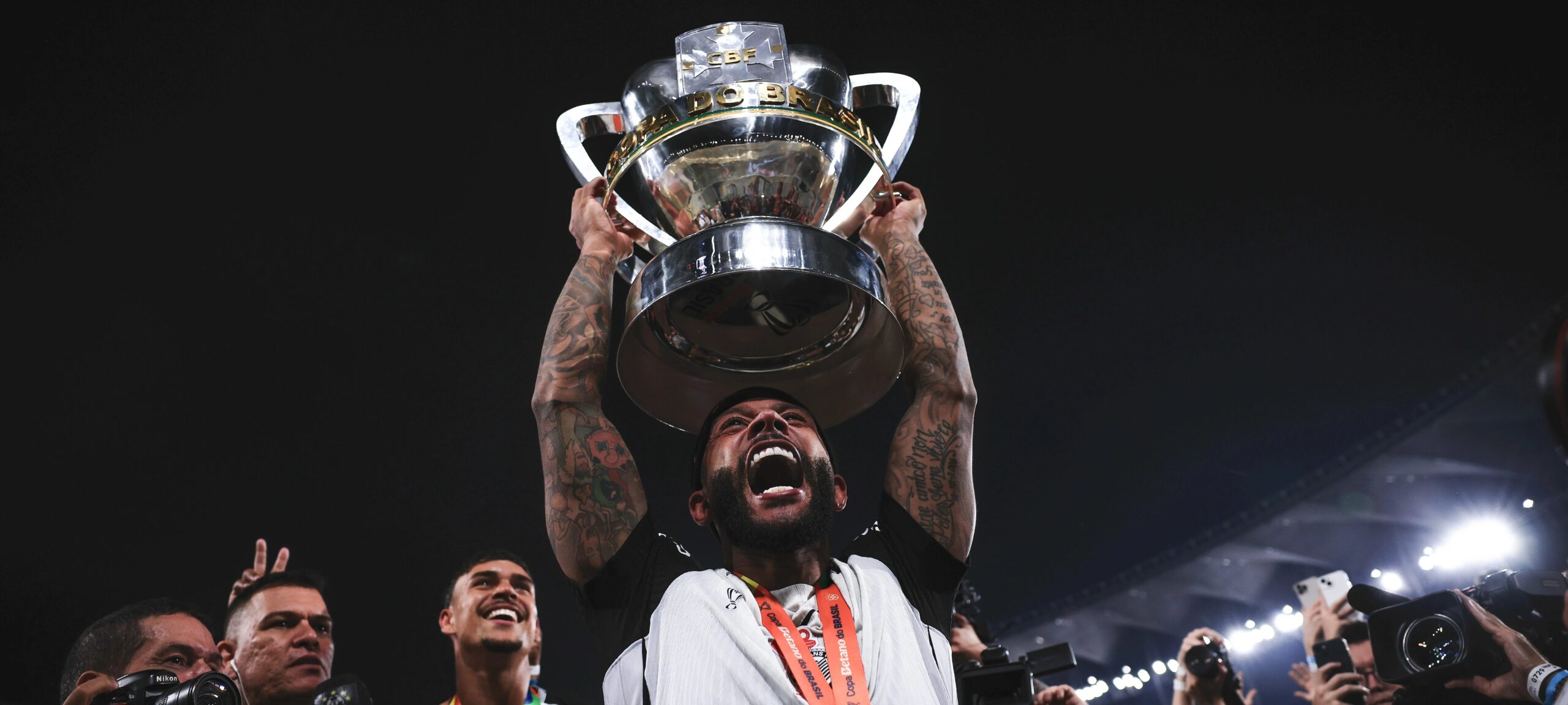 Corinthians planeja atacante medalhão para substituir Memphis Depay - Imagem do artigo original
