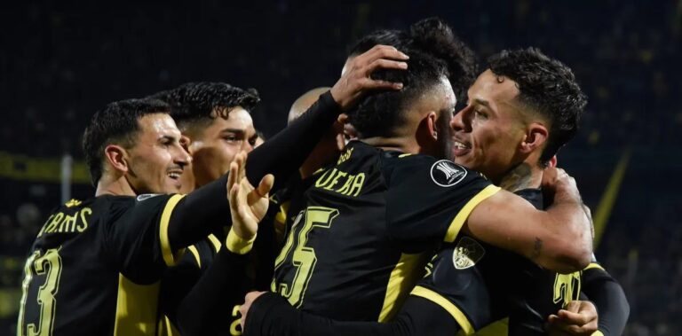 Corinthians sai atrás do Peñarol e vê invencibilidade ameaçada na Libertadores