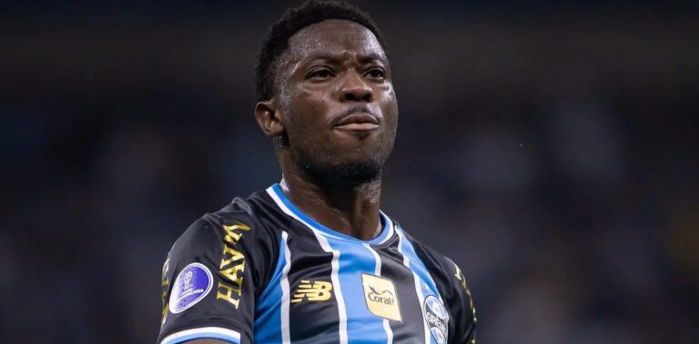 Grêmio segura Francis Amuzu e impede participação em amistoso de Gana contra o México