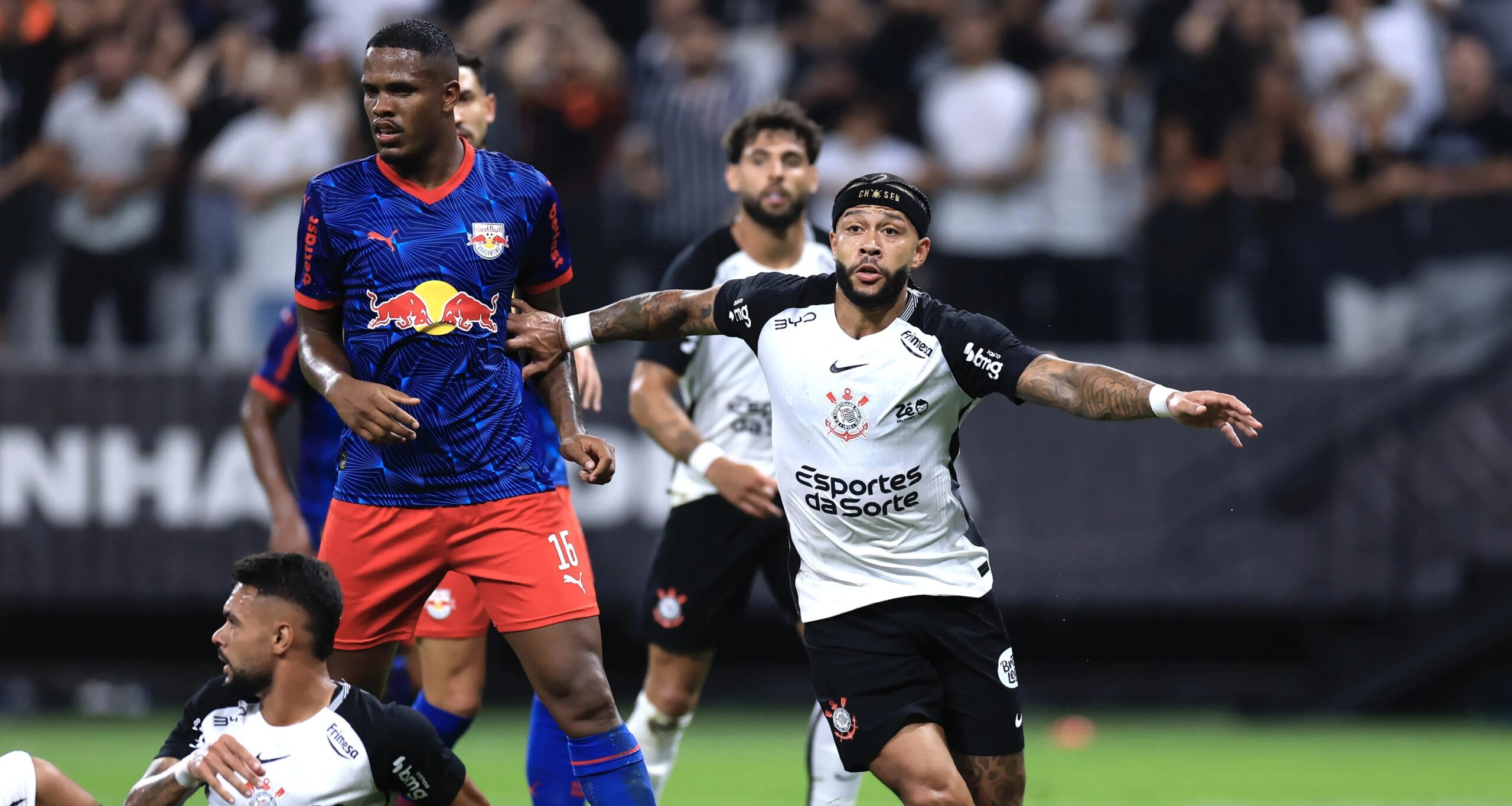 Lingard garante empenho de Memphis Depay para voltar ao Corinthians o quanto antes - Imagem do artigo original