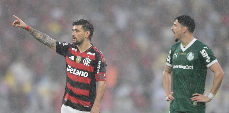 Flamengo e Palmeiras se enfrentam no Maracanã em jogo que pode mudar liderança do Brasileirão