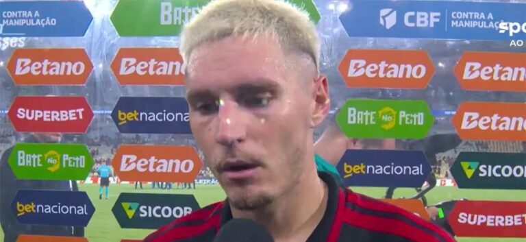 Varela aponta expulsão de Carrascal como fator decisivo na derrota do Flamengo para o Palmeiras