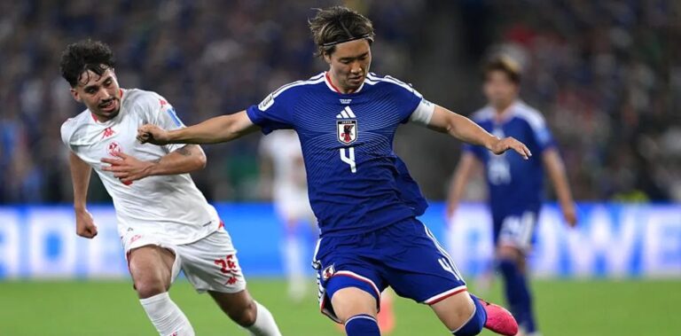 Japão goleia Tunísia por 4 a 0 e fica perto da classificação na Copa
