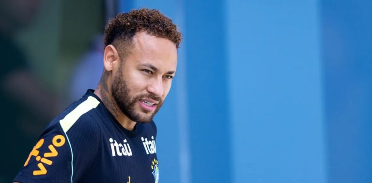 Mercado monitora Neymar, mas decisão sobre futuro ficará para depois da Copa