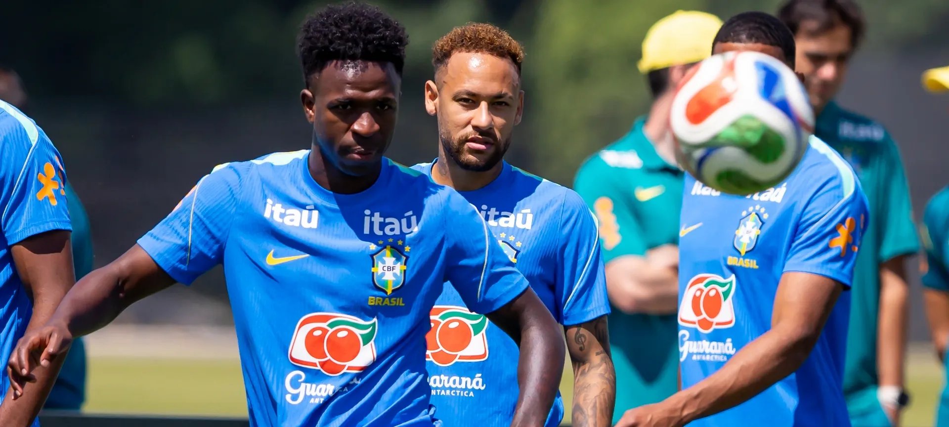 Neymar participa de treino completo e pode estrear contra a Escócia com tempo limitado - Imagem do artigo original