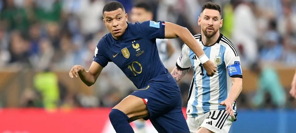 Mbappé faz dois, supera Ronaldo e iguala Klose em triunfo da França sobre o Iraque - Imagem do artigo original