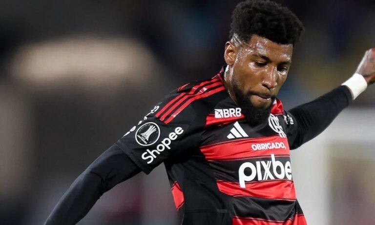 Aston Villa apresenta oferta de € 9 milhões por Emerson Royal, do Flamengo