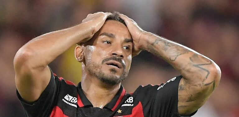 Danilo admite possibilidade de deixar o Flamengo e retornar ao Porto