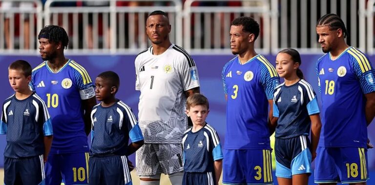 Curaçao planeja repetir defesa com três zagueiros contra a Costa do Marfim na Copa