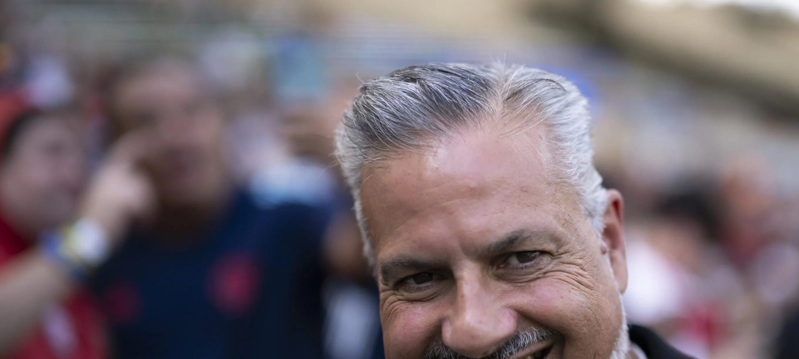 Flamengo oferece até R$ 1,8 milhão por mês e prepara oferta de 35 milhões de euros para contratar Danilo - Imagem do artigo original
