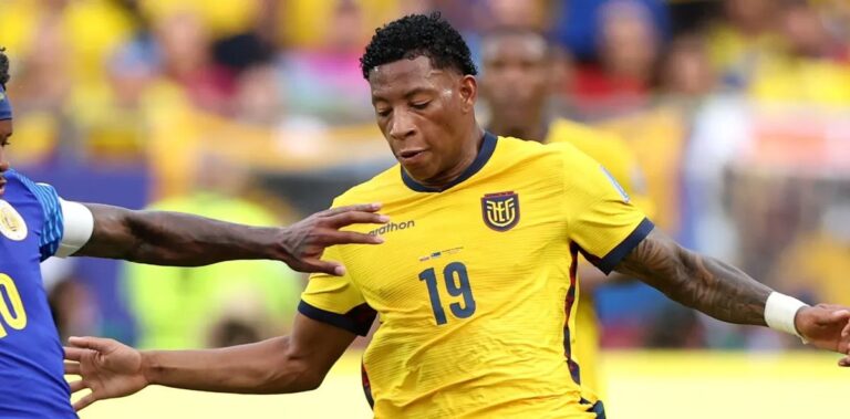 Gonzalo Plata agradece Neuer após gol que coloca Equador nas oitavas da Copa