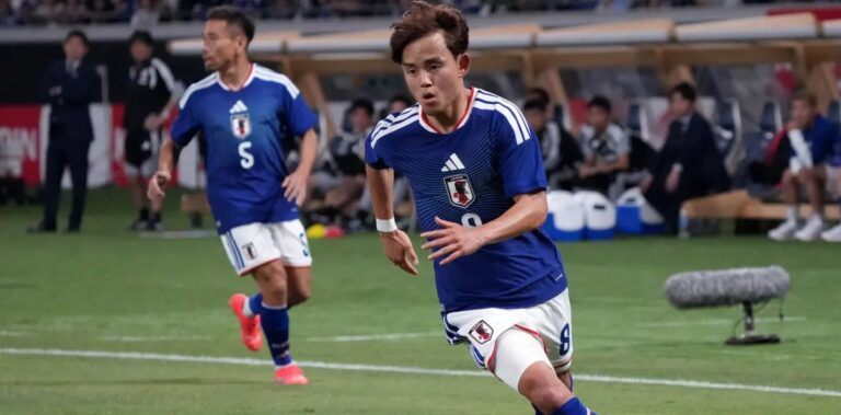 Japão espera retorno de Takefusa Kubo para duelo eliminatório contra o Brasil na Copa