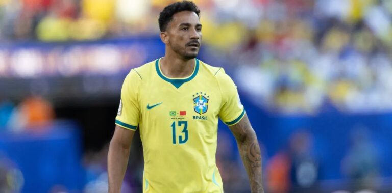 Danilo elogia Porto, mas tendência é seguir no Flamengo até 2026