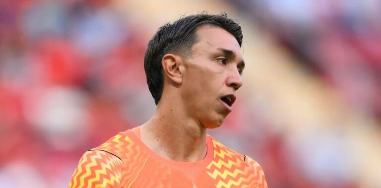 Muslera admite falhas, pede desculpas e anuncia pausa após queda do Uruguai na Copa de 2026