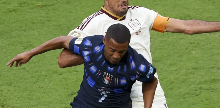 Entrada dura de De La Cruz em Nico Williams preocupa seleção espanhola e antecipa discussão sobre volta ao Flamengo