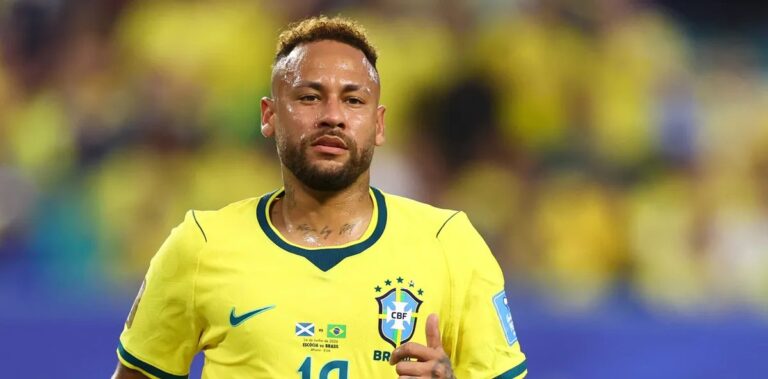 Neymar aceita papel de reserva, recebe elogios de Ancelotti e mira Japão na Copa