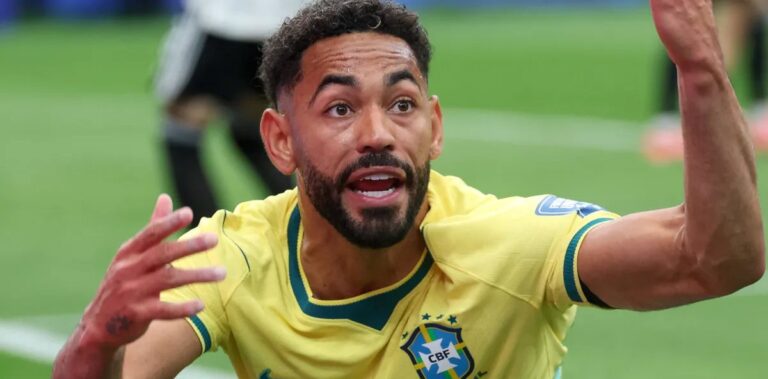 Matheus Cunha rebate japonês e lembra cinco títulos após Brasil avançar na Copa