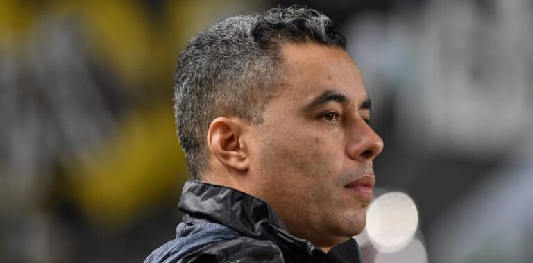 Vitória supera Vasco no Barradão; Jair Ventura comemora 50º jogo no comando rubro-negro