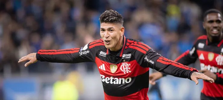 Flamengo agenda retorno de Carrascal para sábado, mas mantém porta aberta a ofertas