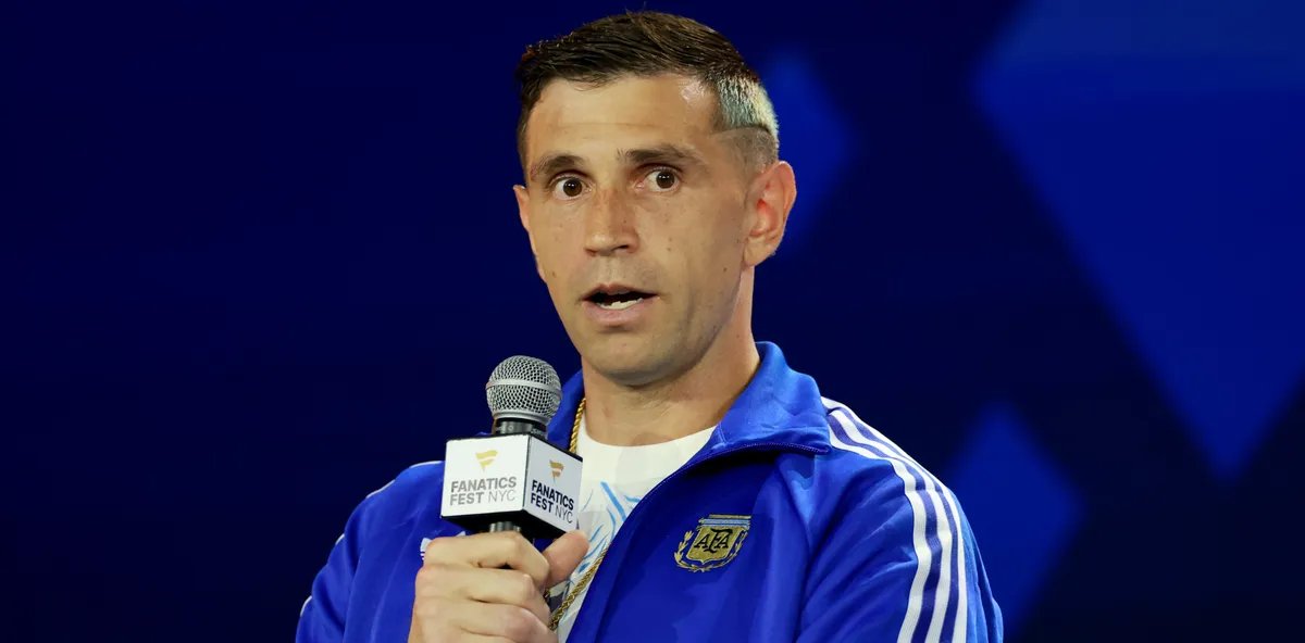 Dibu Martínez exalta força mental e lembra domínio argentino sobre a França na final de 2022 - Imagem do artigo