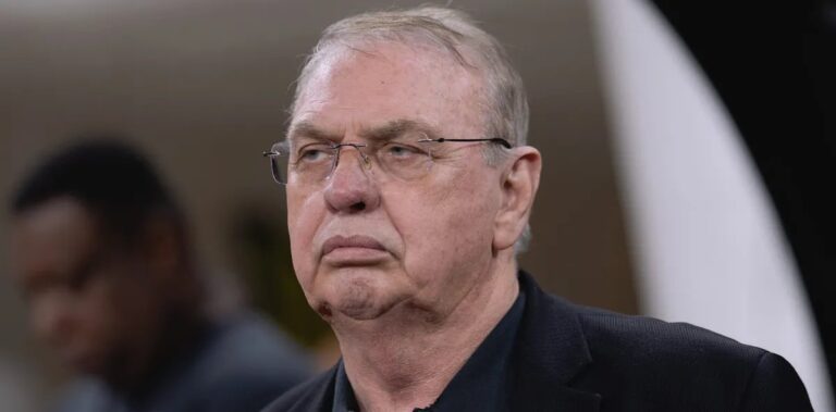 Corinthians sofre terceiro transfer ban em dois meses por dívida de R$ 8 milhões