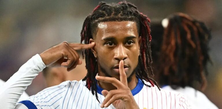 Michael Olise ultrapassa Pelé e assume recorde de assistências em uma única Copa